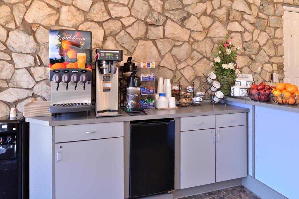 Maverick - Modern Renovated Motel 3*